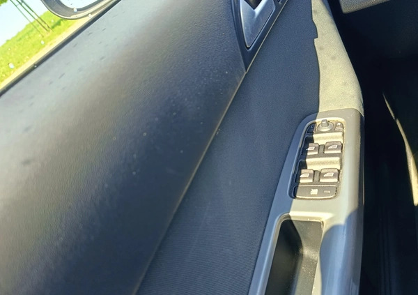 Volvo V50 cena 19000 przebieg: 309000, rok produkcji 2007 z Biała małe 92